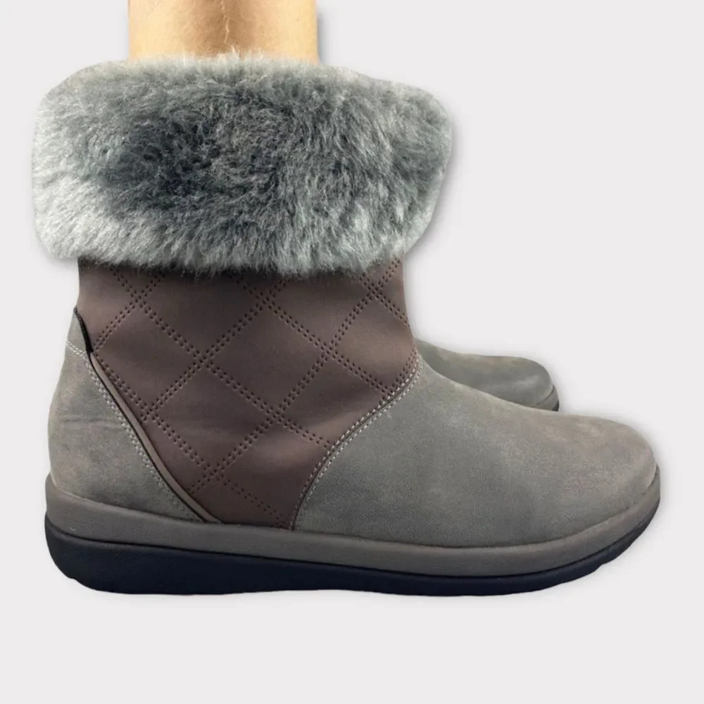Clarks Cabrini Reef Bootie Boots Faux Fur Shoes Womens 10M Gray Winter Mid Ankle